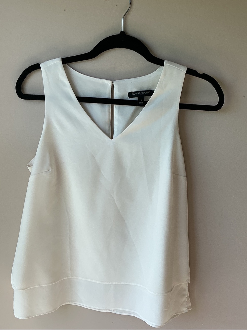 Banana Republic White V-Neck Layered Hem Camisole